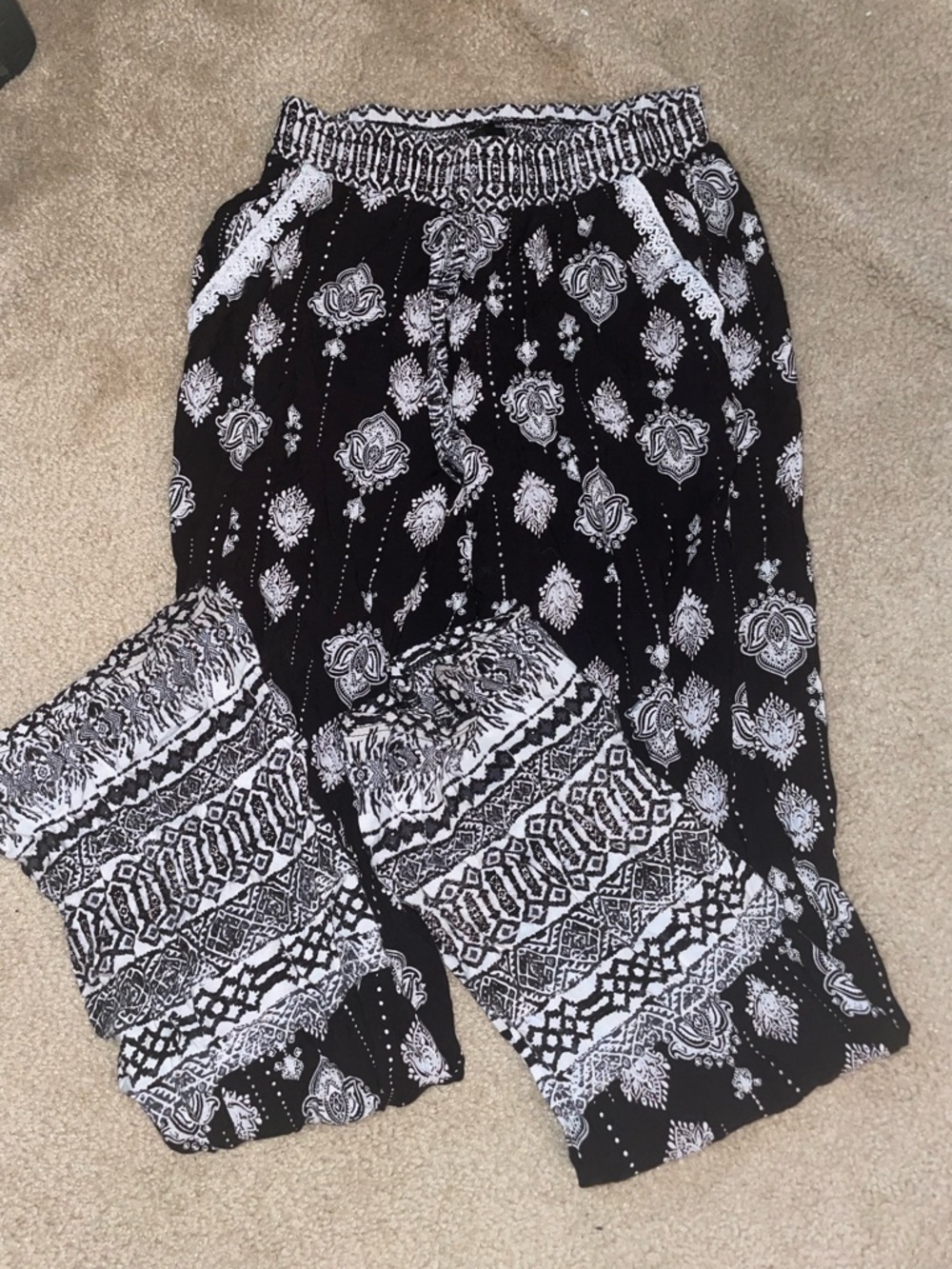Black & White Printed Women’s Harem Pants